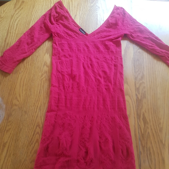 Dress - Picture 1 of 4